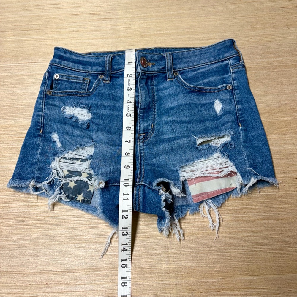 American Eagle Next Level Stretch Hi-Rise Shortie Womens 8 Distressed USA Ripped - Picture 3 of 9